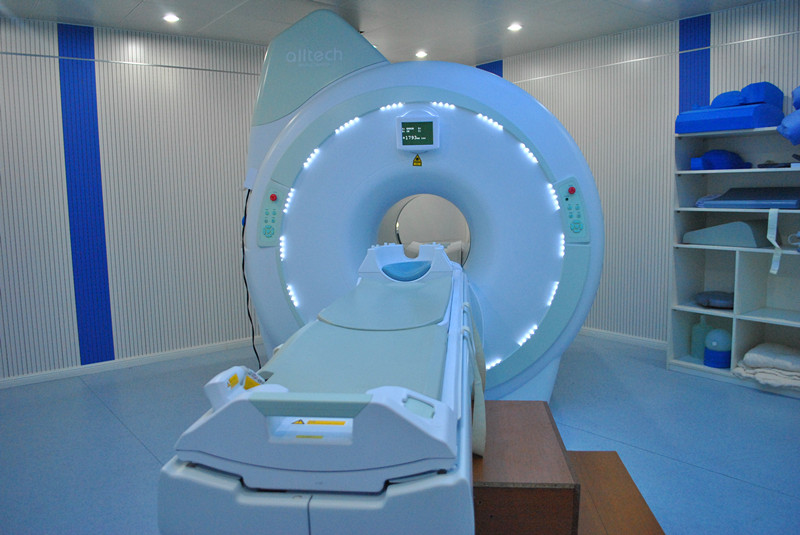 放射科--奧泰1.5T超導MRI_副本.jpg